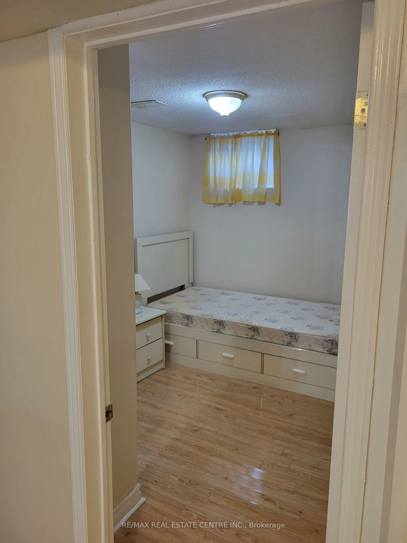 2531, Trident, Cooksville, Mississauga