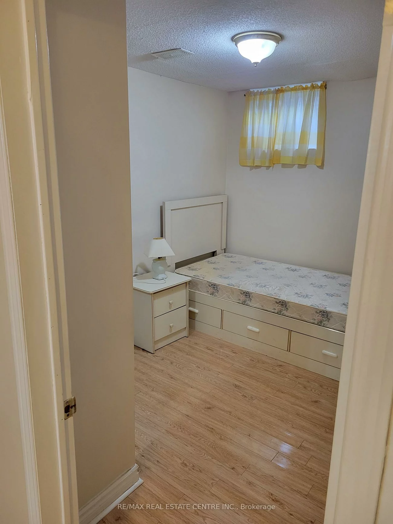 2531, Trident, Cooksville, Mississauga