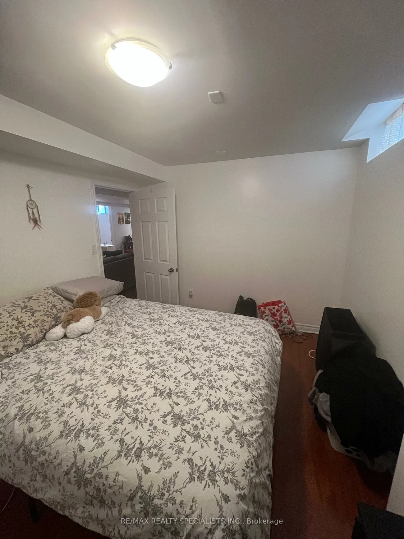 4594, Bismark, Hurontario, Mississauga