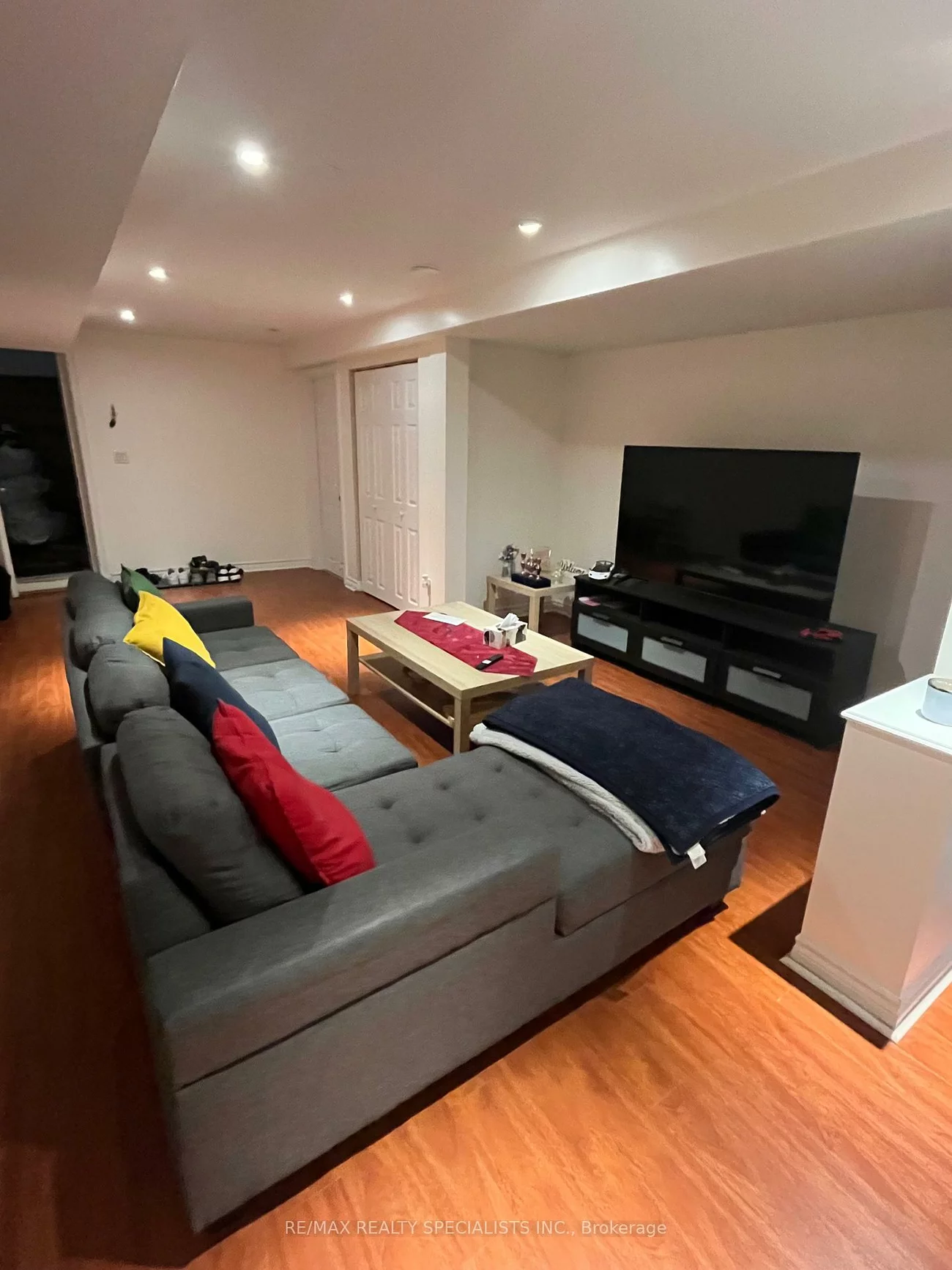 4594, Bismark, Hurontario, Mississauga