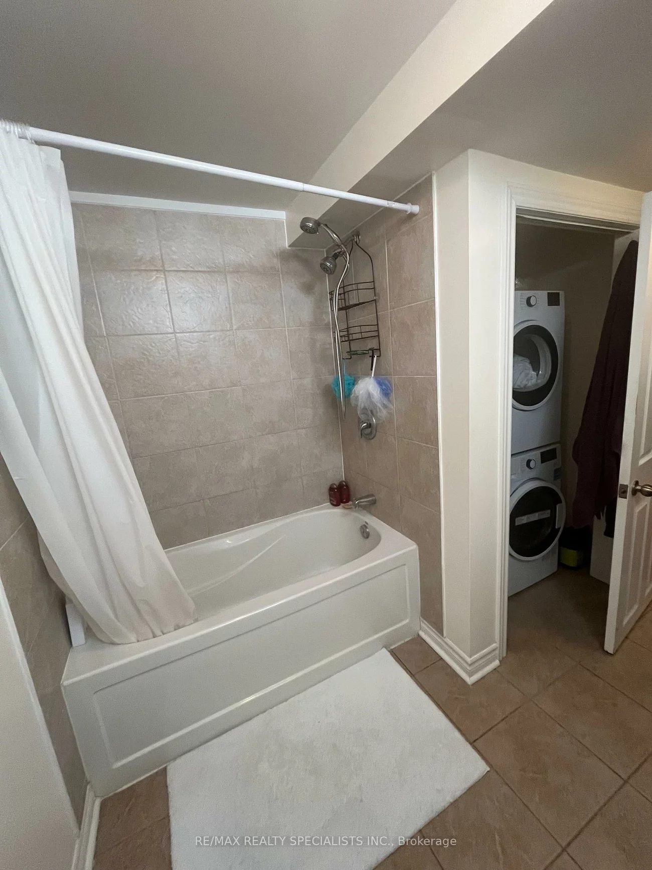 4594, Bismark, Hurontario, Mississauga
