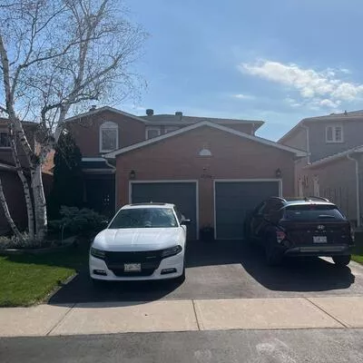 4594, Bismark, Hurontario, Mississauga