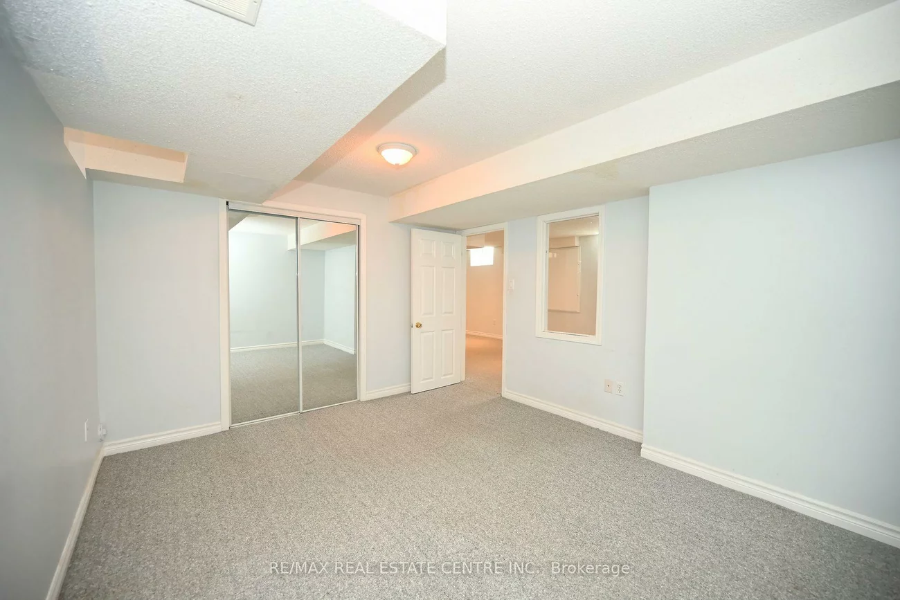 514, Navigator, Meadowvale Village, Mississauga