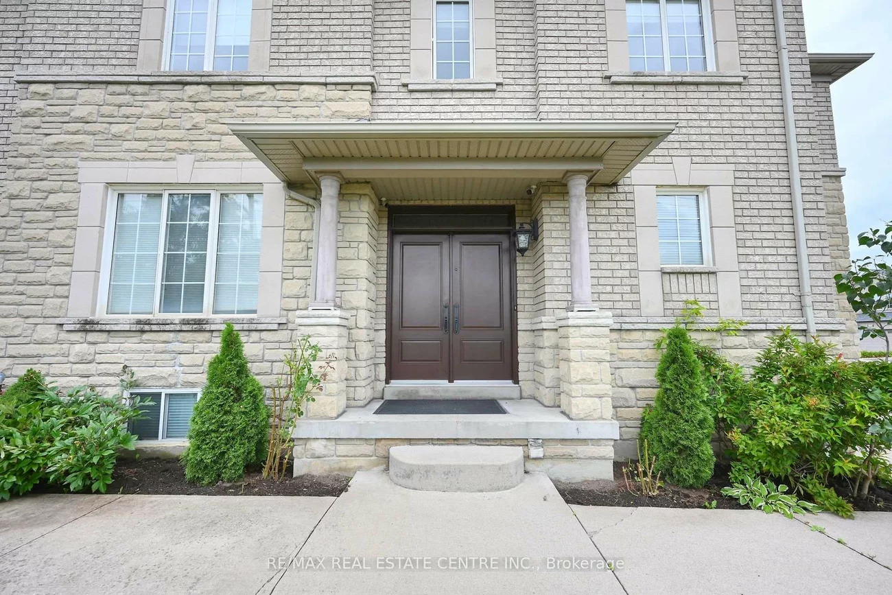 514, Navigator, Meadowvale Village, Mississauga