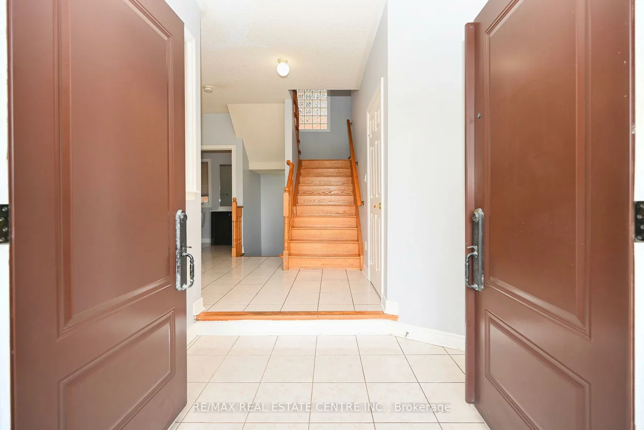 514, Navigator, Meadowvale Village, Mississauga