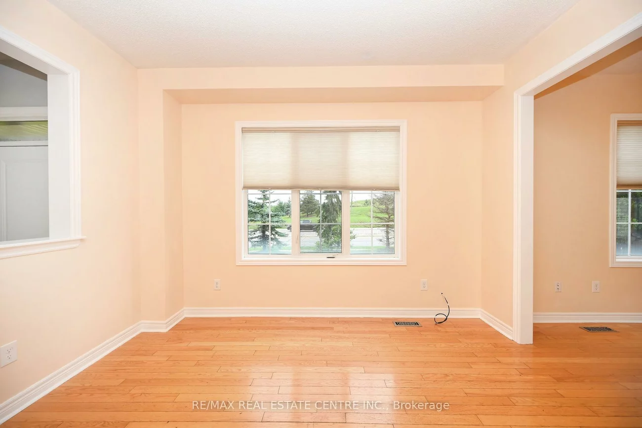 514, Navigator, Meadowvale Village, Mississauga