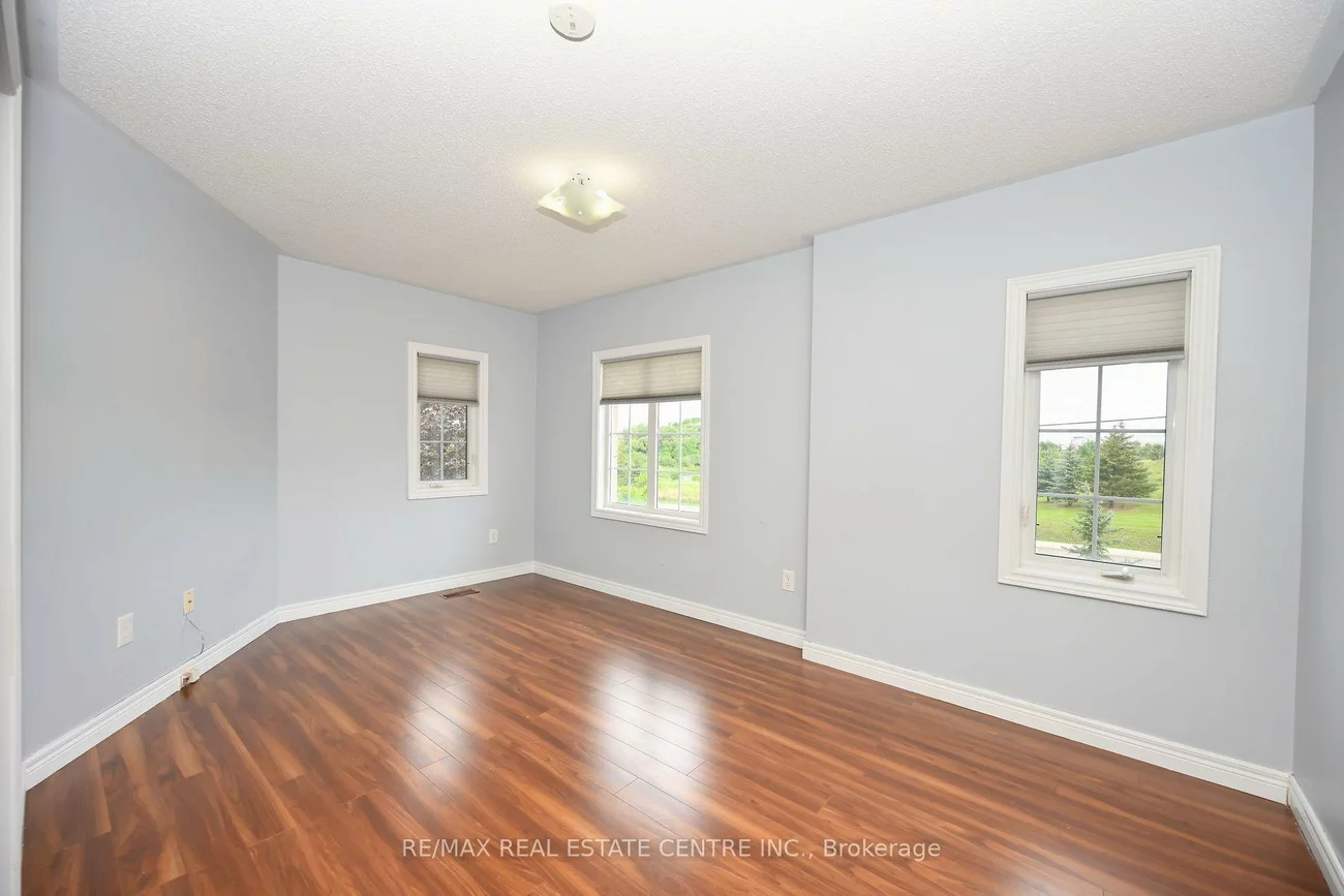 514, Navigator, Meadowvale Village, Mississauga