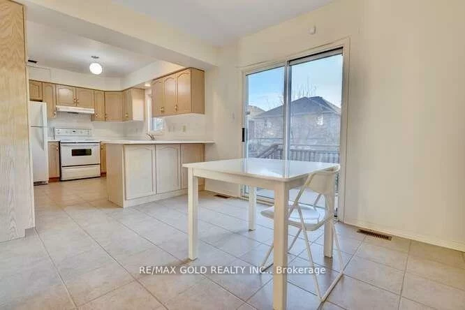 6388, Newcombe, East Credit, Mississauga