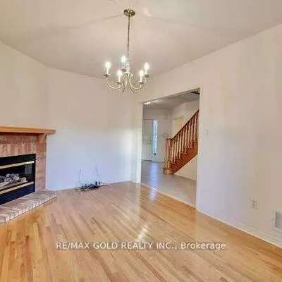 6388, Newcombe, East Credit, Mississauga