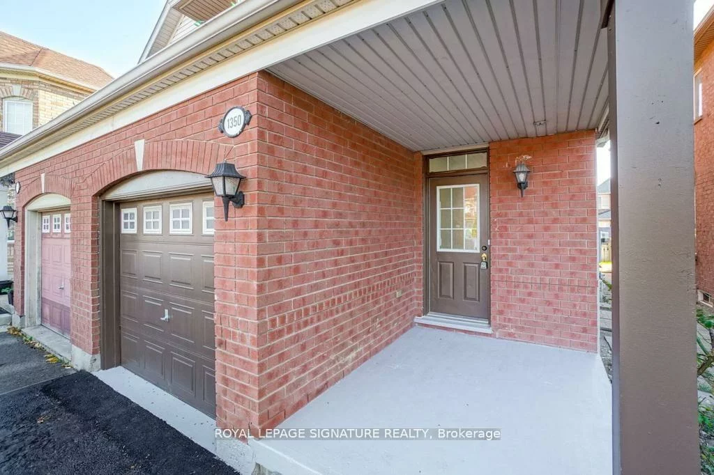 1350, Weir, East Credit, Mississauga
