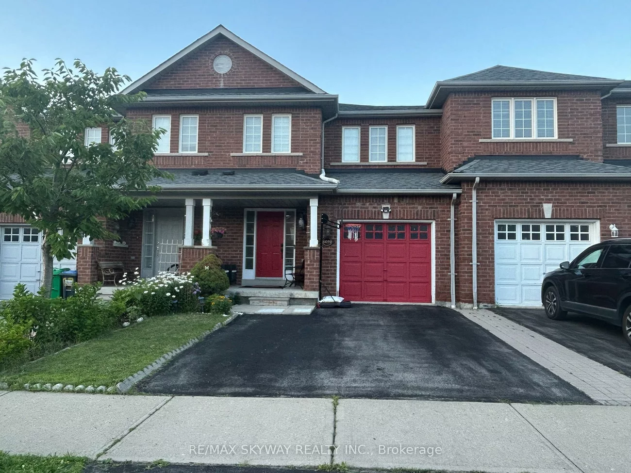 6059, Coxswain, East Credit, Mississauga