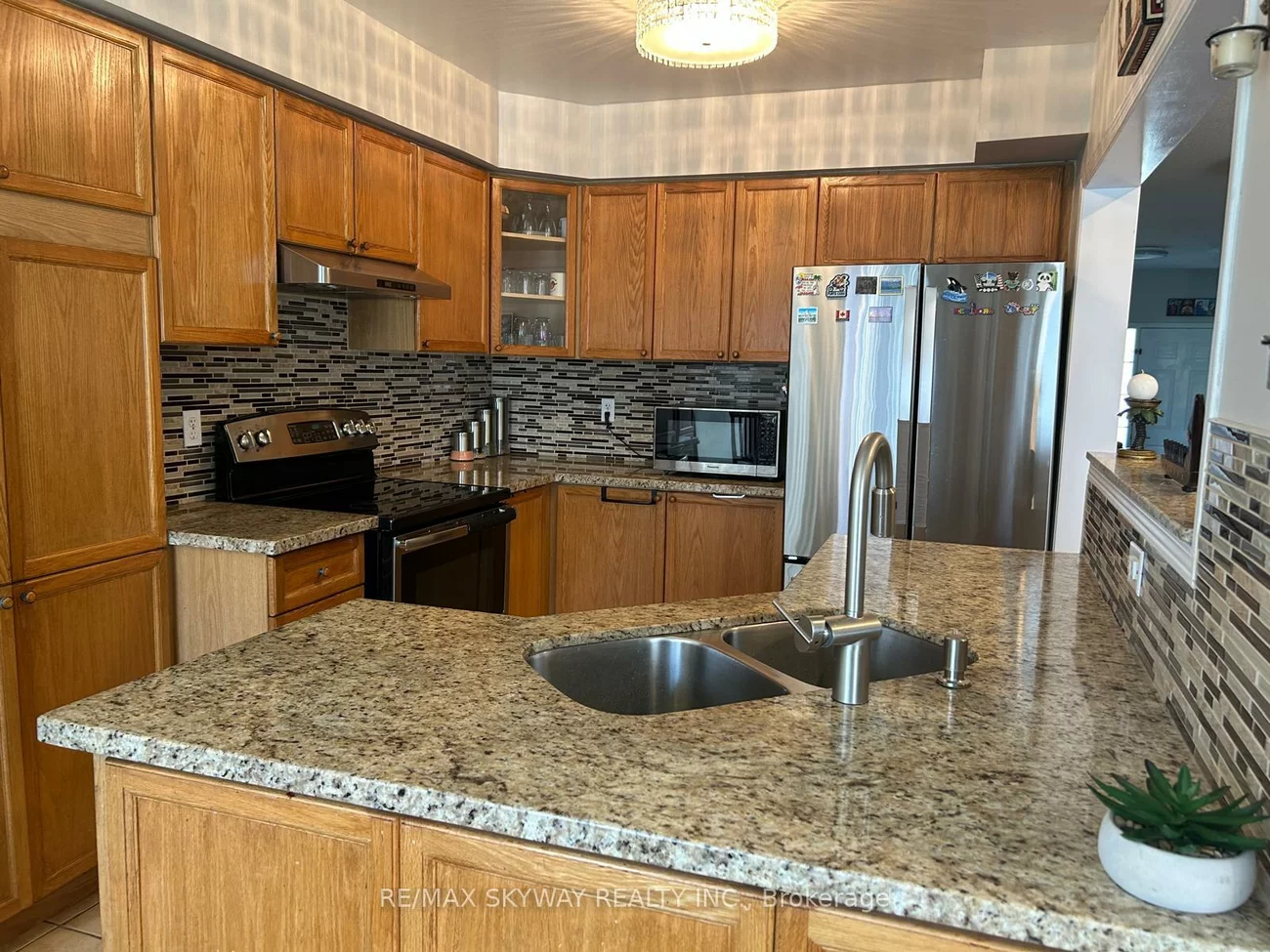 6059, Coxswain, East Credit, Mississauga