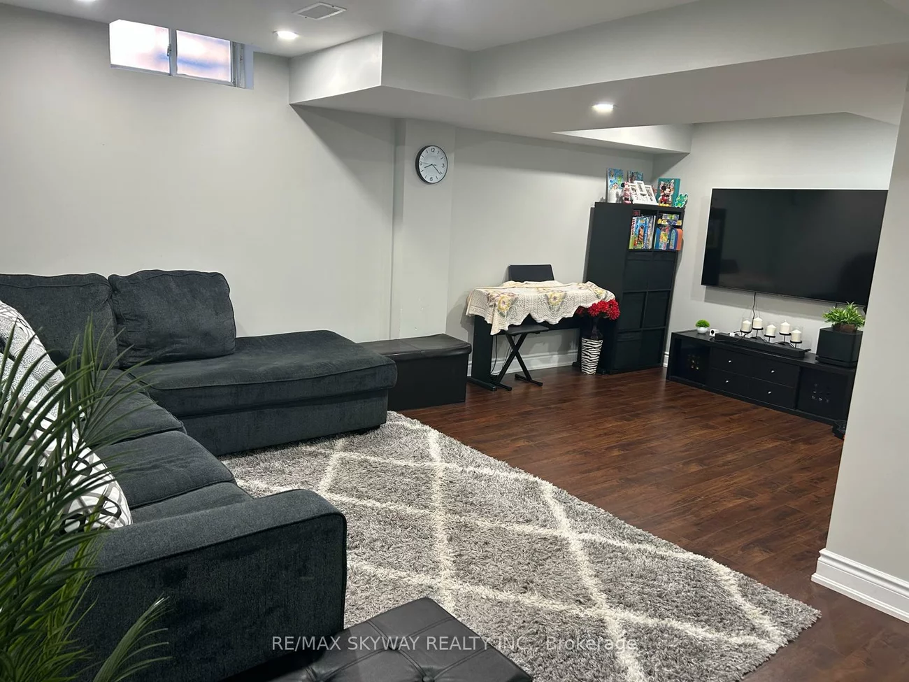 6059, Coxswain, East Credit, Mississauga