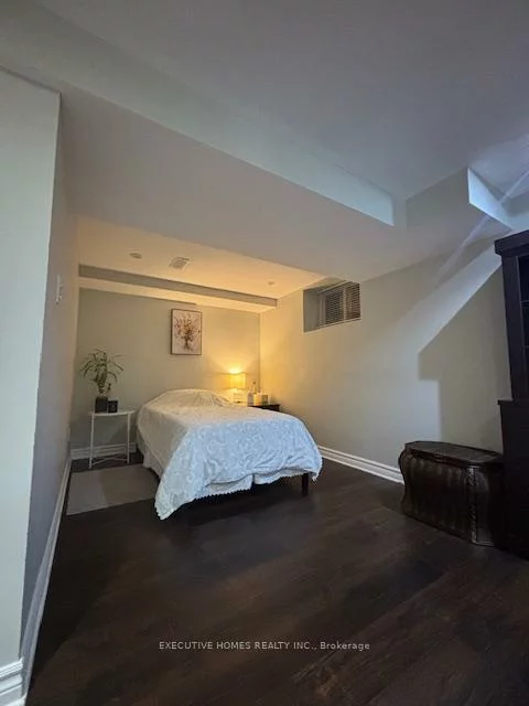 1341, Freeport, Erindale, Mississauga