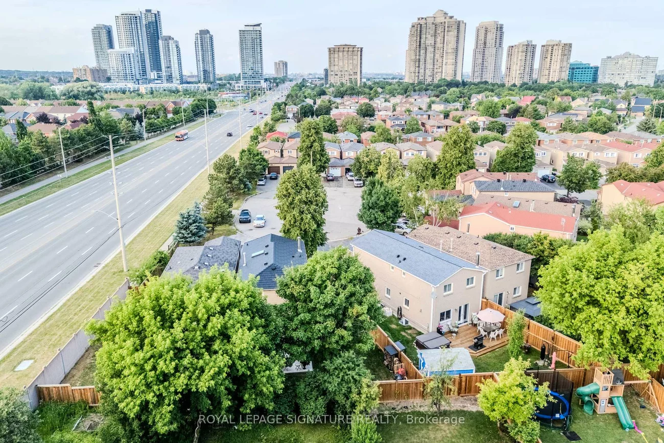 4662, Founders, Hurontario, Mississauga