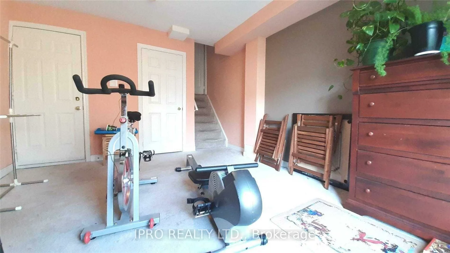 52, Andrika, Hurontario, Mississauga
