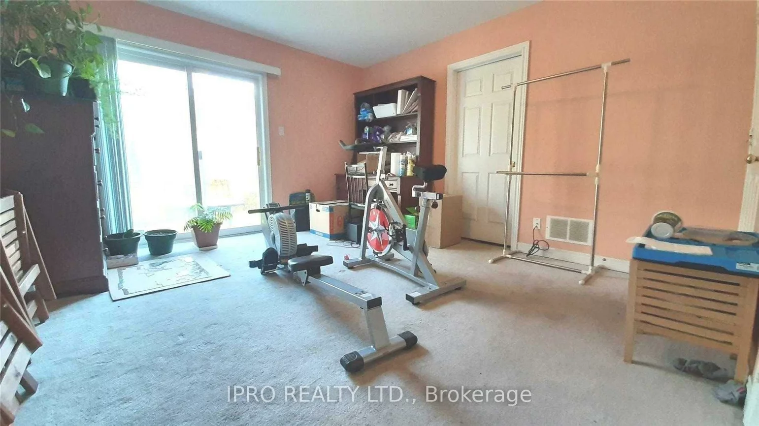 52, Andrika, Hurontario, Mississauga