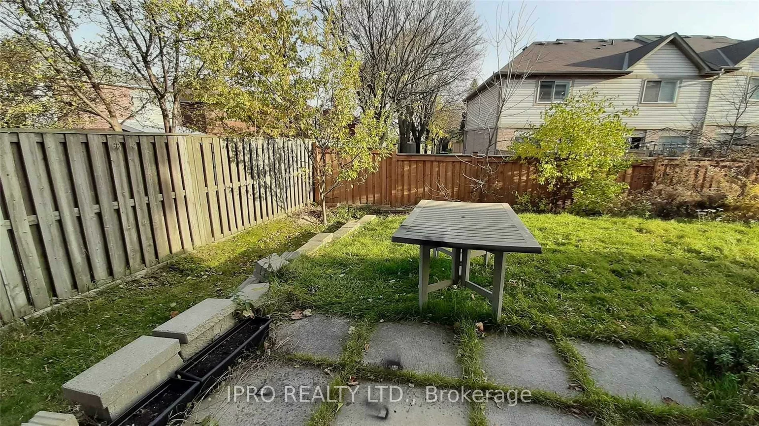 52, Andrika, Hurontario, Mississauga