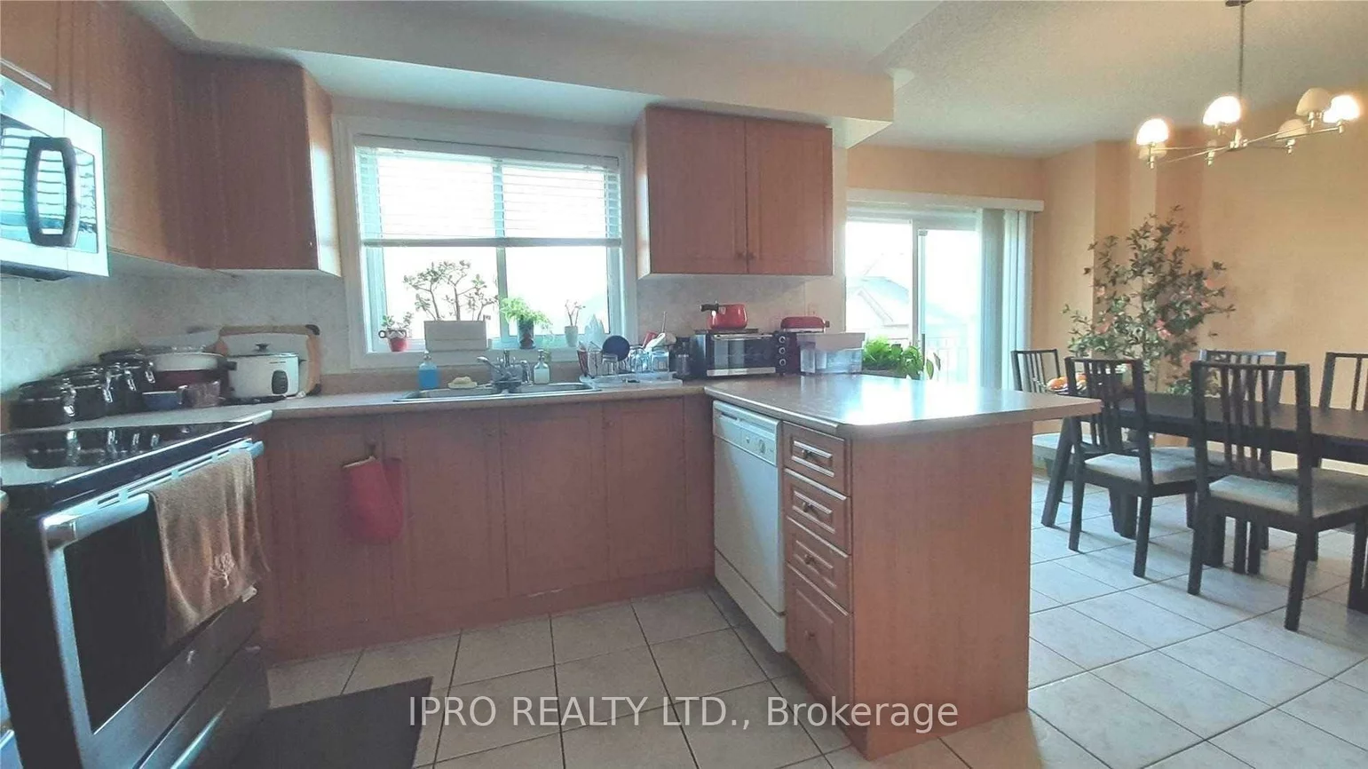 52, Andrika, Hurontario, Mississauga