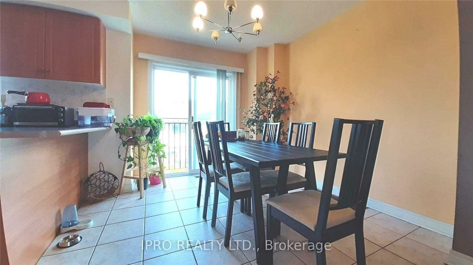 52, Andrika, Hurontario, Mississauga