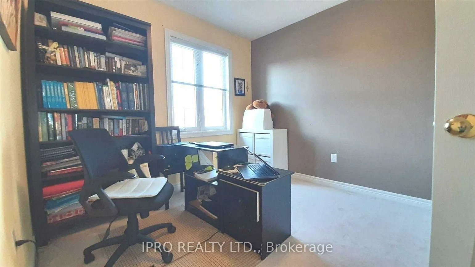 52, Andrika, Hurontario, Mississauga