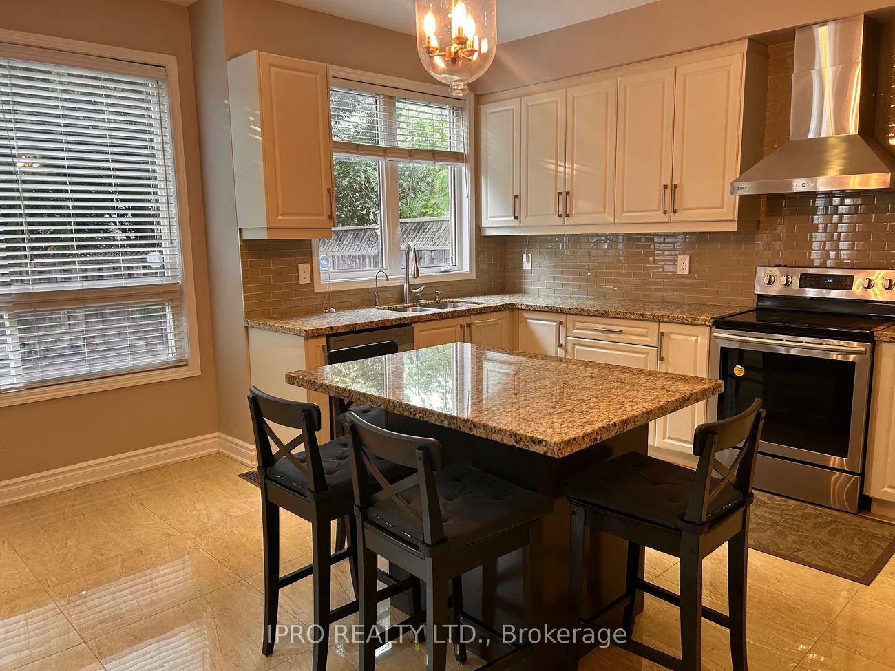 3677, Swanson, Lisgar, Mississauga