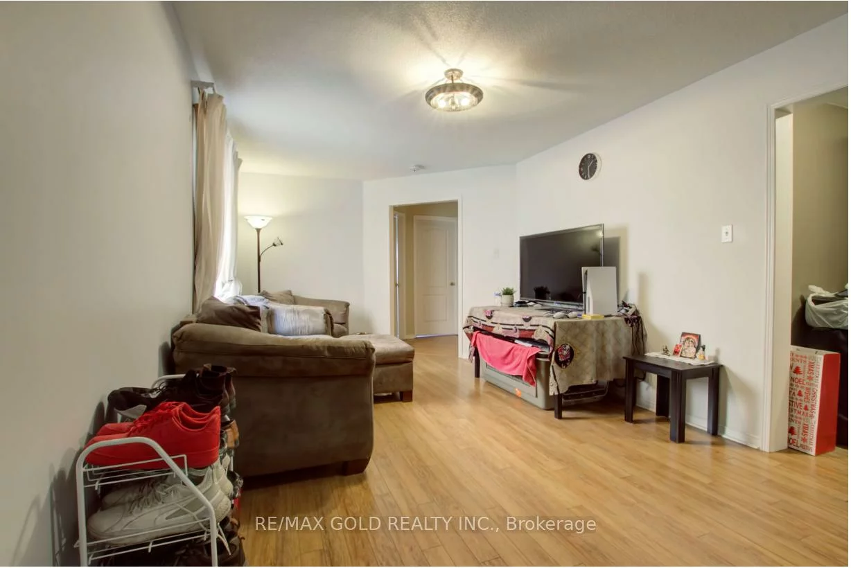 505, Rossellini, Meadowvale Village, Mississauga