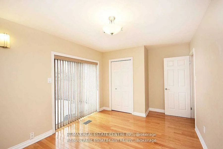 3385, Ellengale, Erindale, Mississauga