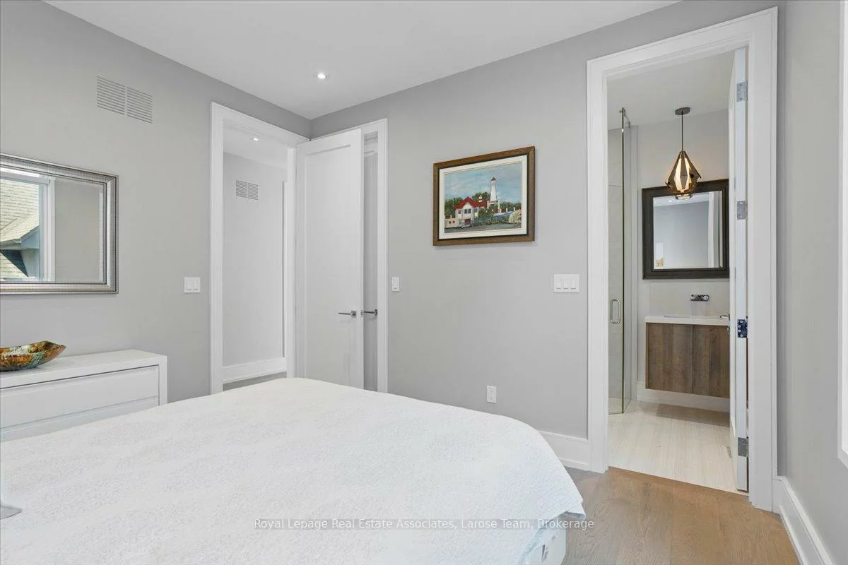 16, Maple, Port Credit, Mississauga