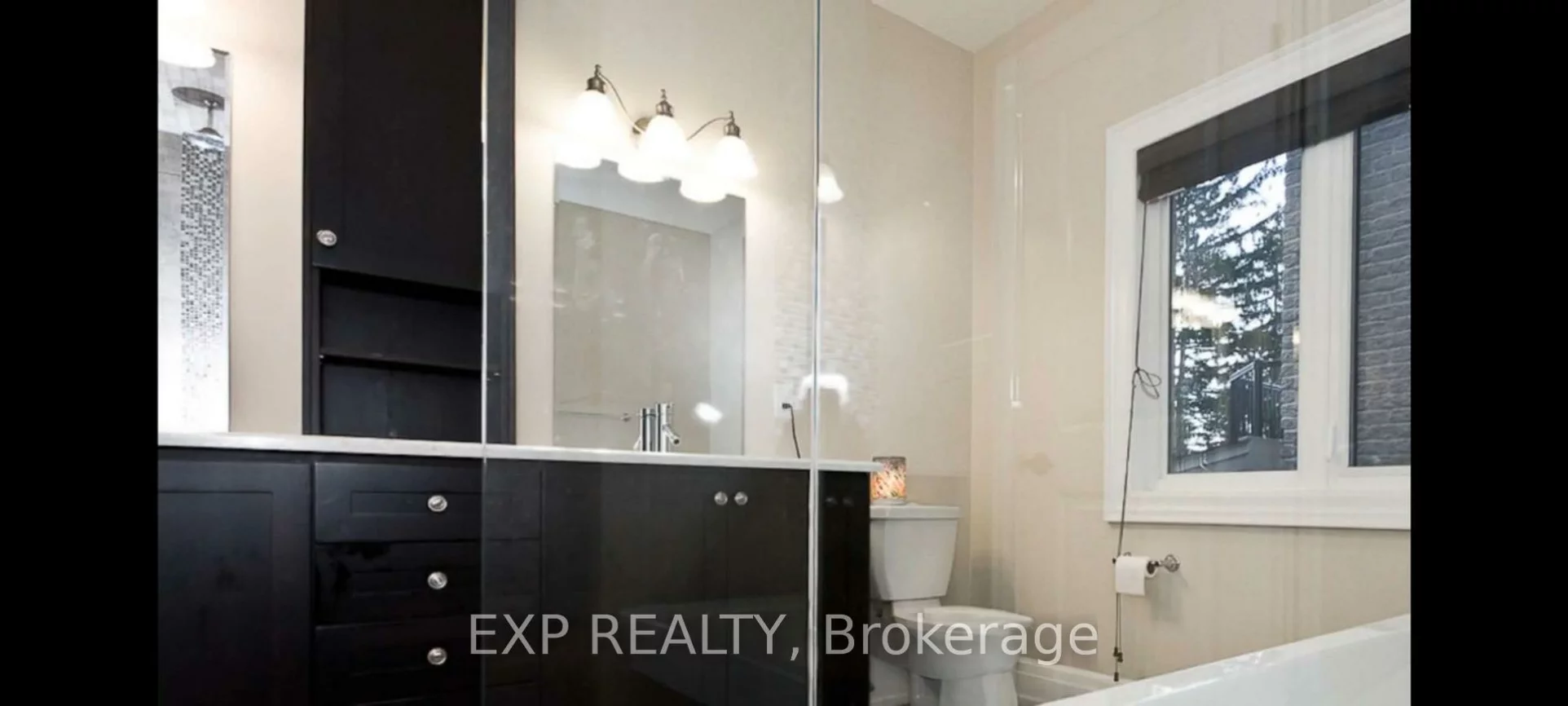 1033, Shaw, Lakeview, Mississauga