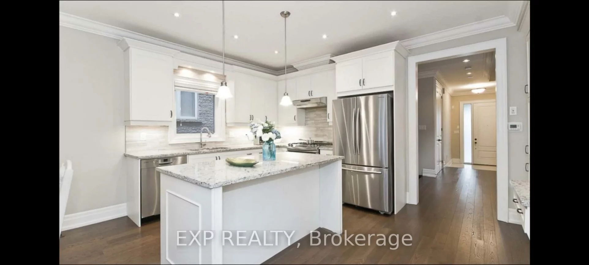 1033, Shaw, Lakeview, Mississauga
