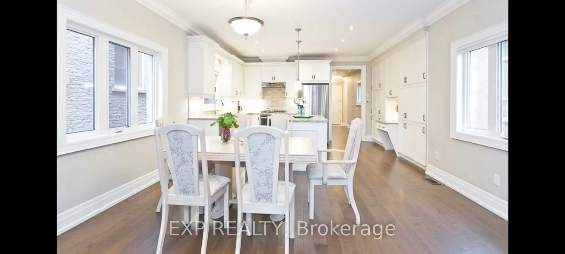 1033, Shaw, Lakeview, Mississauga