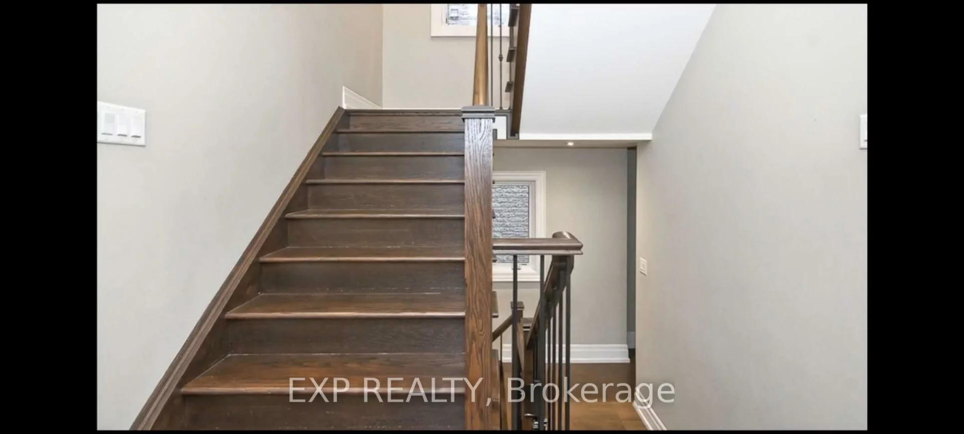 1033, Shaw, Lakeview, Mississauga