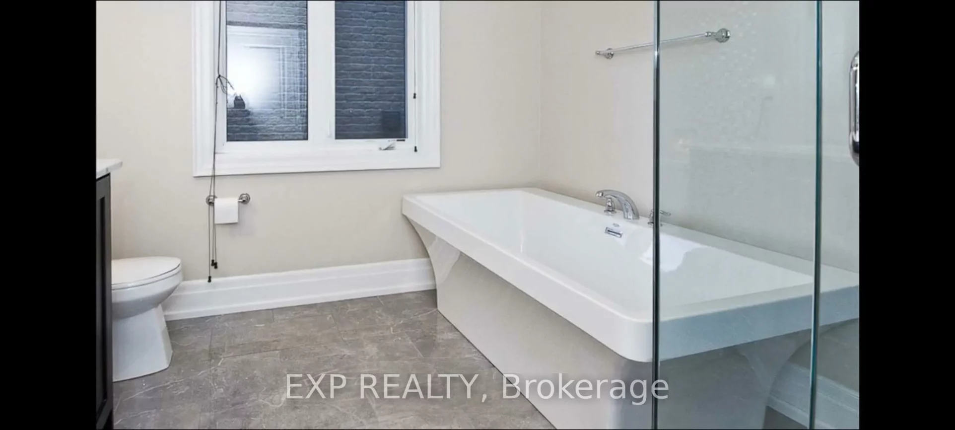 1033, Shaw, Lakeview, Mississauga