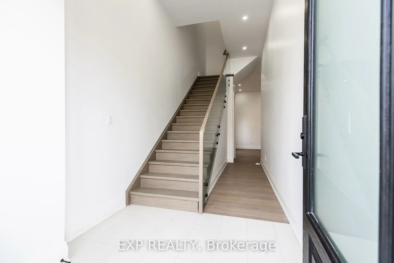 6612, Harmony, Meadowvale Village, Mississauga