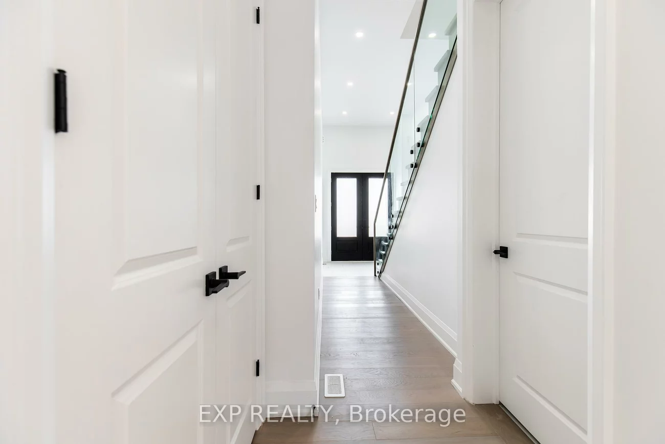 6612, Harmony, Meadowvale Village, Mississauga