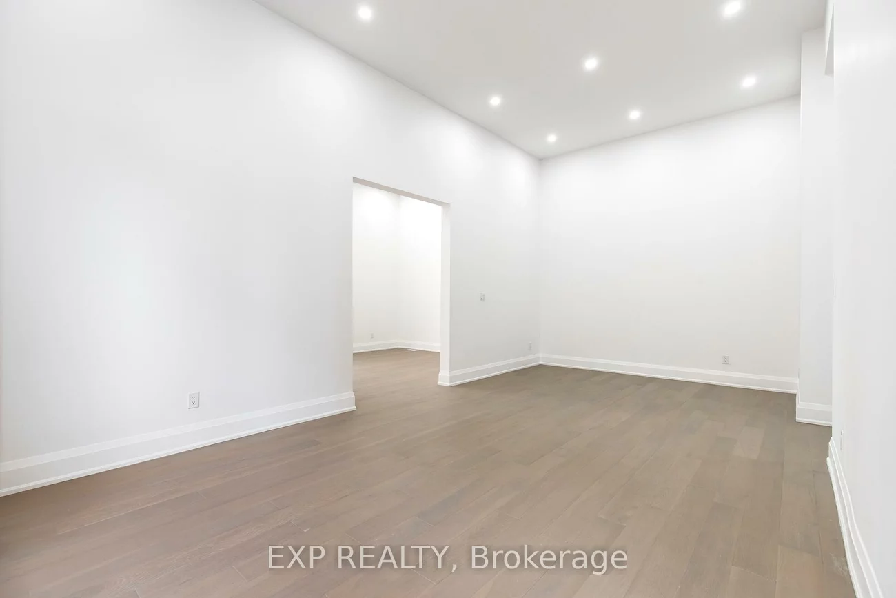 6612, Harmony, Meadowvale Village, Mississauga