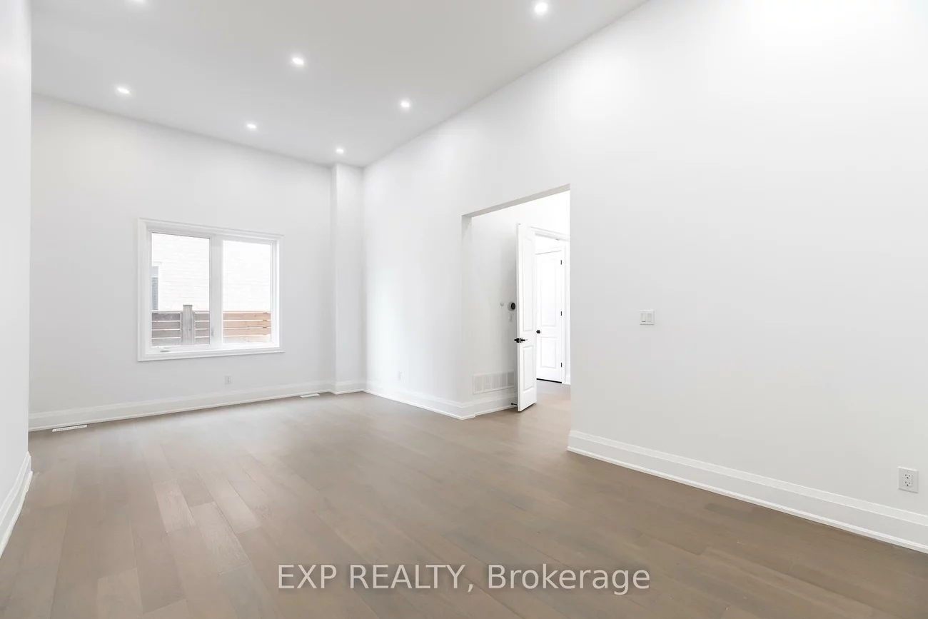 6612, Harmony, Meadowvale Village, Mississauga