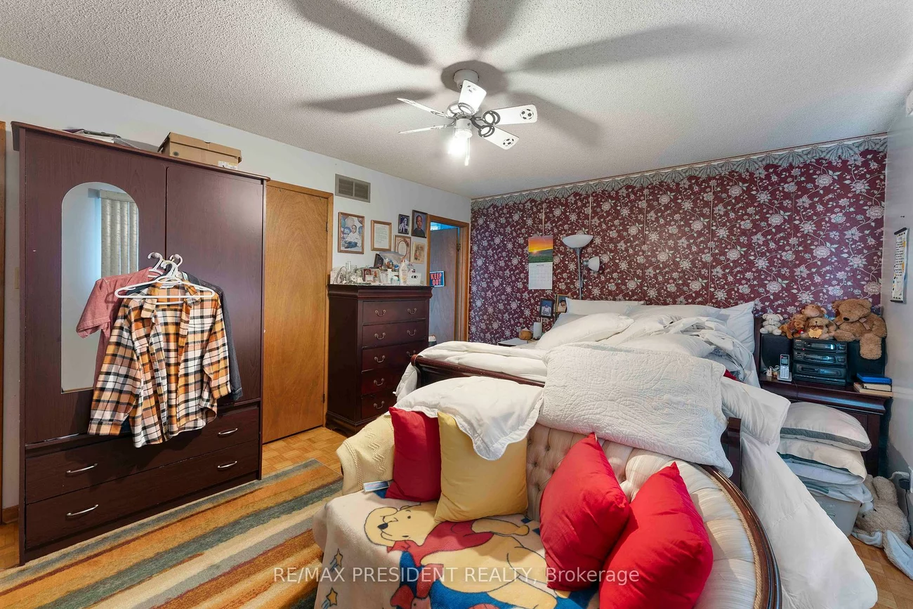 3952, Longo, Malton, Mississauga