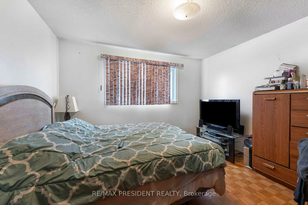 3952, Longo, Malton, Mississauga