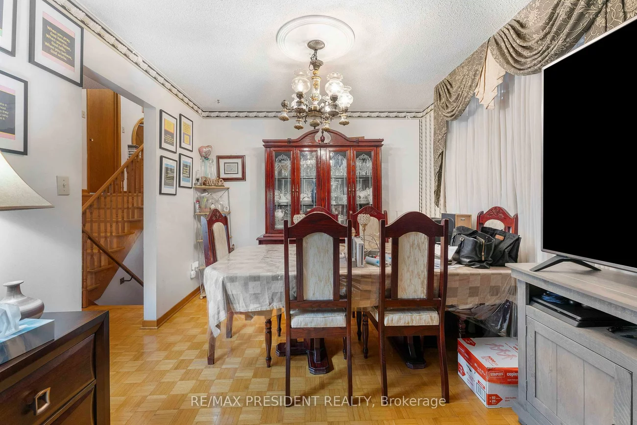 3952, Longo, Malton, Mississauga