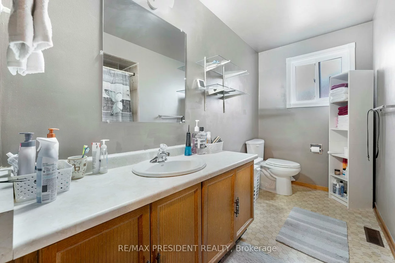 3952, Longo, Malton, Mississauga