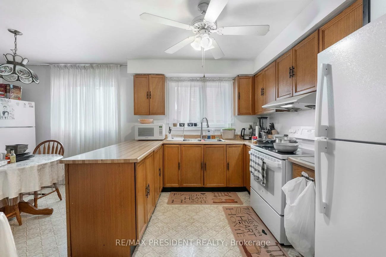 3952, Longo, Malton, Mississauga