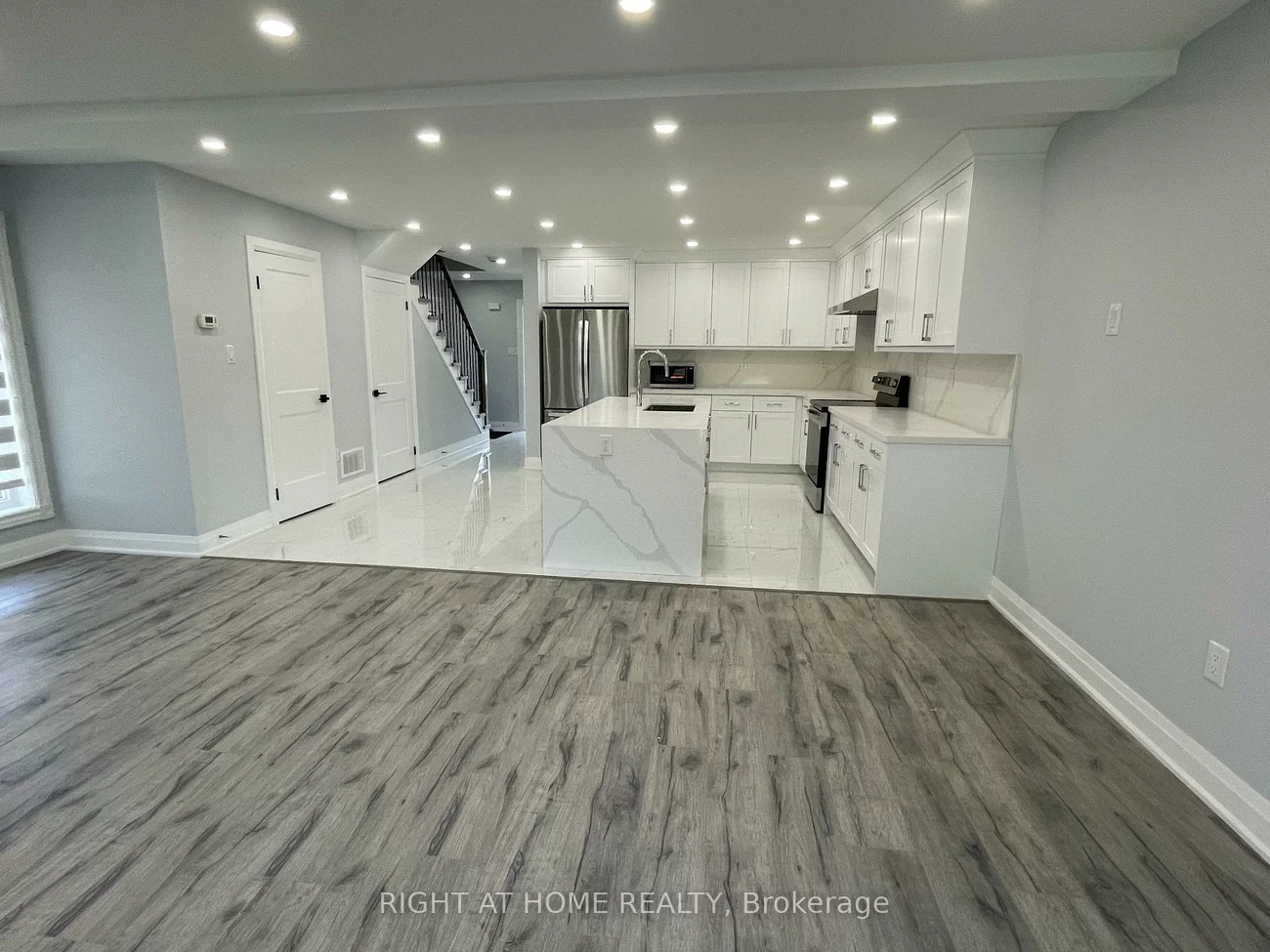 5413, Coldspring, Central Erin Mills, Mississauga