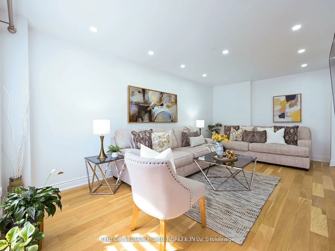 6008, Grossbeak, Lisgar, Mississauga