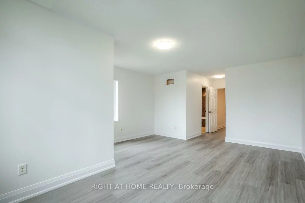 7401, Village, Meadowvale Village, Mississauga