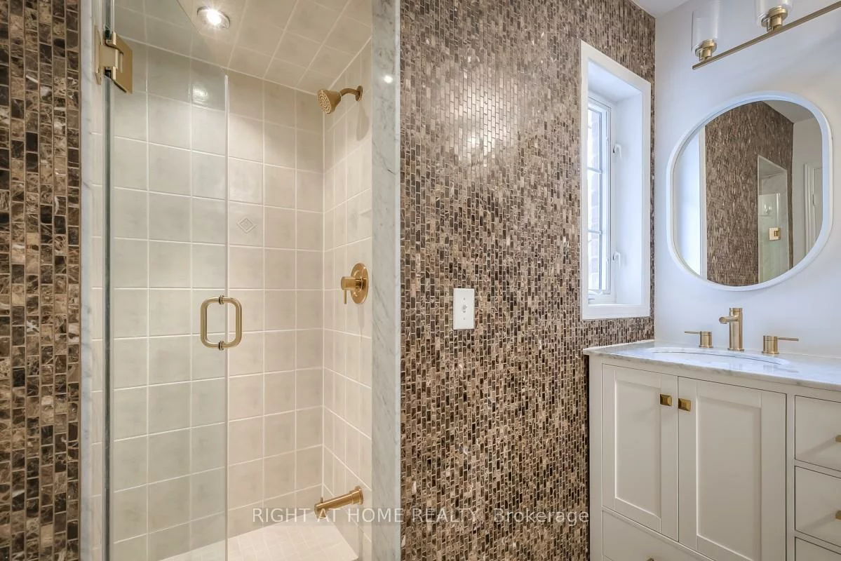 7401, Village, Meadowvale Village, Mississauga