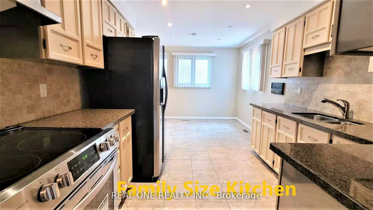 2405, Benedet, Clarkson, Mississauga
