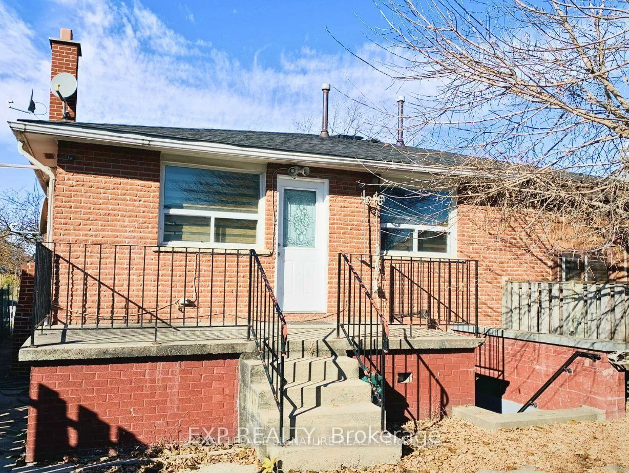 3315, Chipley, Malton, Mississauga