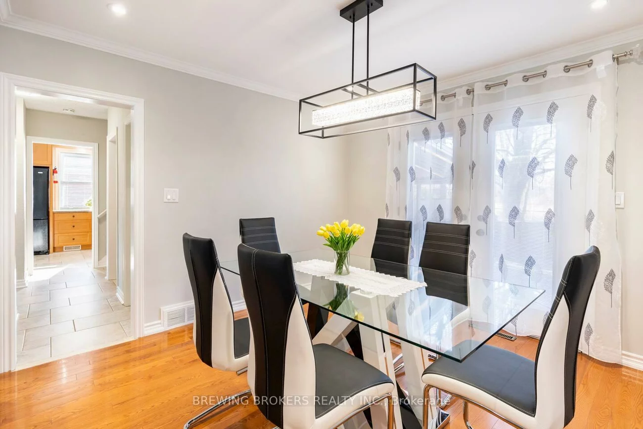 1536, Applewood, Lakeview, Mississauga